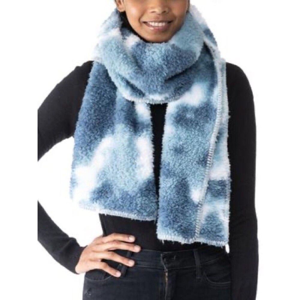 Jenni Blue and White Tie-Dye Sherpa Scarf
